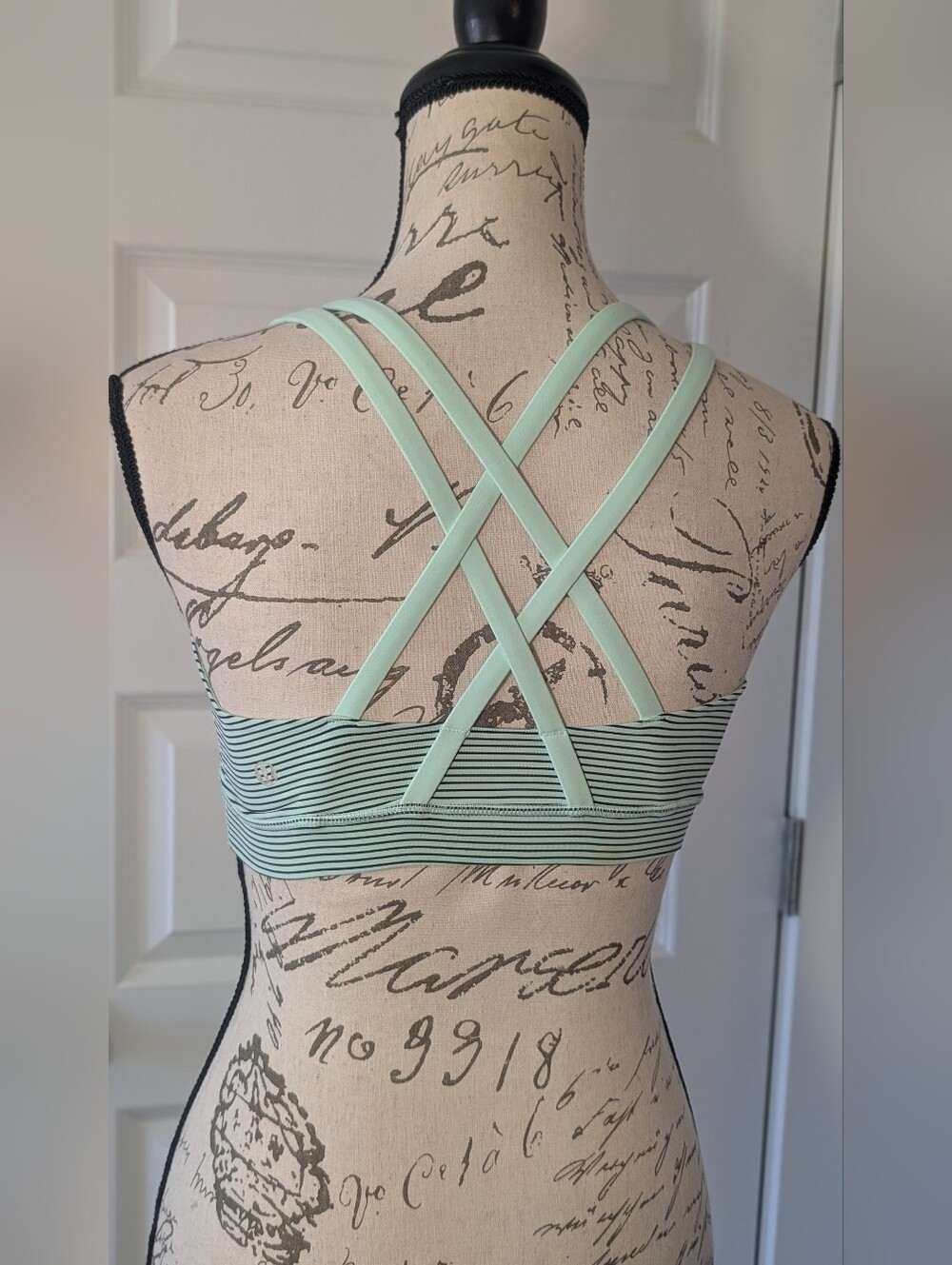 Lululemon Striped Mint Green & White Sports Bra Size 8 - Picture 3 of 7